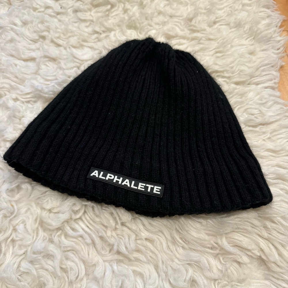ALPHALETE black beanie one size